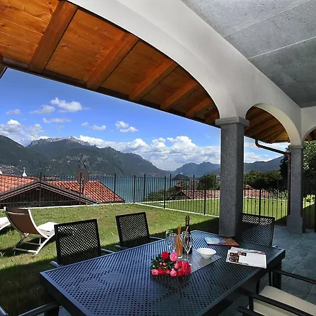 Villa Sleeps 6 Pool Plesio