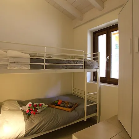 Sleeps 6 Pool Plesio
